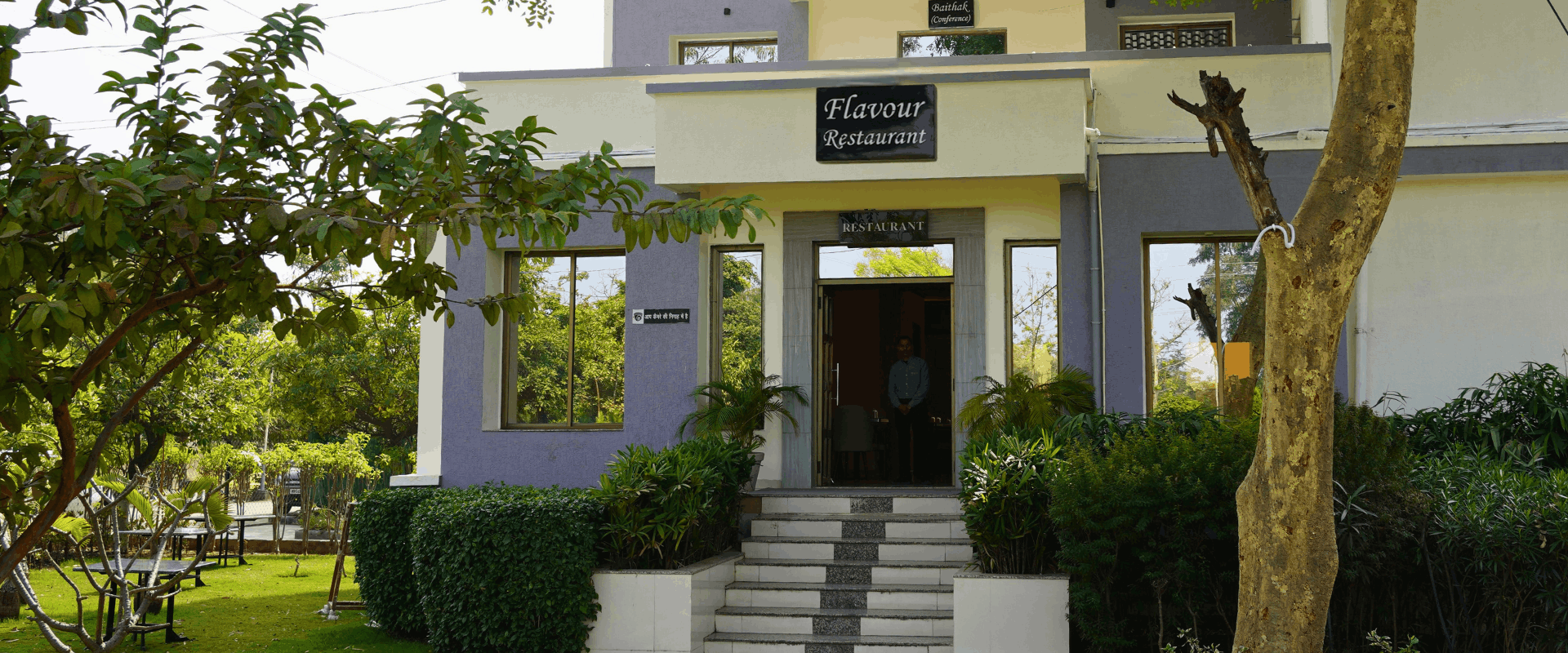 Choice Resort Bhopal - Elegant dining ambiance and restaurant experience